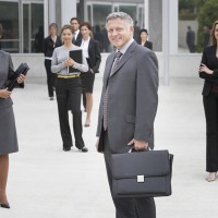 快速代理注册山东5000万控股集团公司