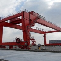 贵州六盘水龙门吊公司出售120吨双梁桥式门机