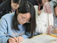 考研没延期 清华学姐, 网红“雪糕姐姐”, 传授考研经验来了, 2023考生加油!